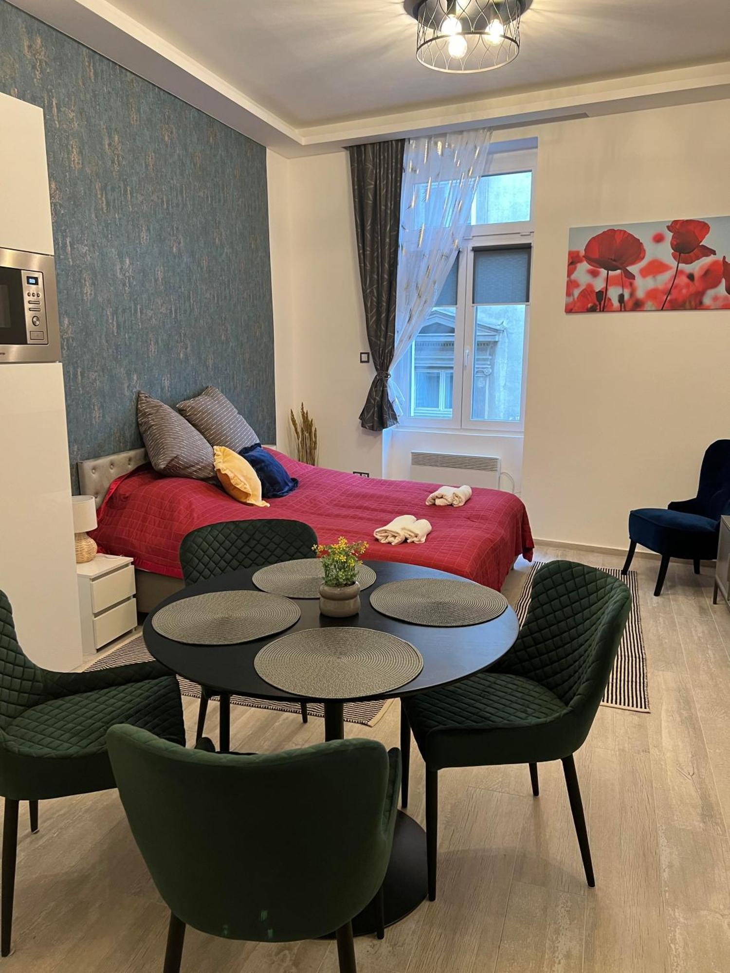 Center In The Famous Hajos Street Apartamento *